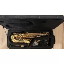 Saxofón Alto As650 Conn