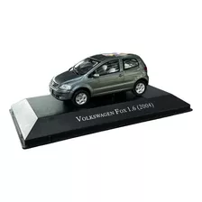 Miniatura Volkswagen Fox 2004 Cinza Metal 1:43