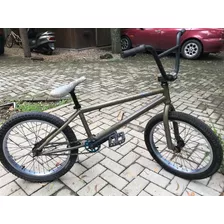 Bicicleta Bmx Haro Modelo Forum, Con Excelentes Componentes 