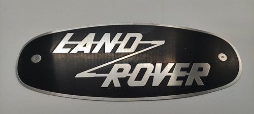 Foto de Land Rover Defender Emblema 