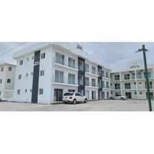 Apartamento En Alquiler Pueblo Bavaro, Bavaro, Punta Cana