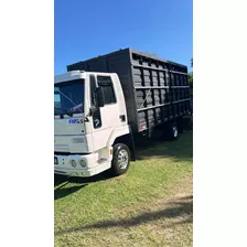 Ford Cargo 815 Ano 2005 Carroceria Boiadeira Pra 8 Animais.