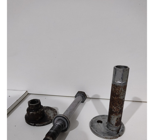 Parafuso De Cambagem Da Hilux Sw4 1998 A 2004 3.0