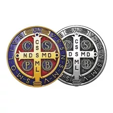 2 Adesivos Medalha São Bento Crux Sacra Color E Prata 6cm