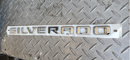 Letras Emblema Chevrolet Silverado 2019 A 2023 Foto 3