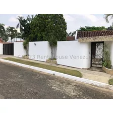 Norma Piña Rah Ofrece En Venta Hermosa Casa En Zona Privilegiada De La Ciudad, Con Todas Las Comodidades, Agradable Clima Y Rodeada De Ambente Natural.cod. 24-12421 