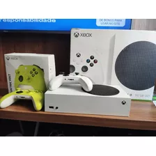 Xbox Series S Com 2 Controles 