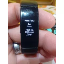 Smart Watch Fitbit Fb412 .sin Cargador Y Batería Descargada