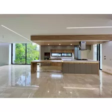 Venta De Casa Remodelada Con Diseños Modernos -esmeraldal-envigado