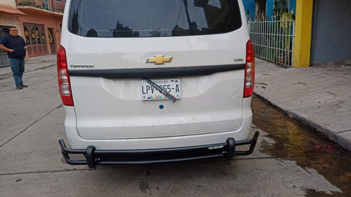 Bumper Trasero Tumbaburro Burrera Chevrolet Tornado Van 2023 Foto 2