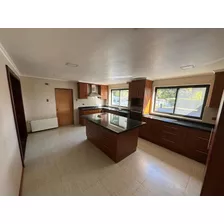 Arriendo Espaciosa Casa En Condominio Doña Isidora