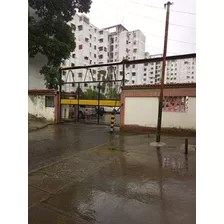 Se Vende Apartamento 68m2 3h/1b/1pe Caricuao Ud5 La Hacienda