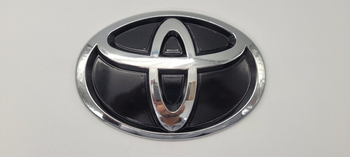 Toyota Land Cruiser Prado Txl Emblema Trasero Negro Foto 2