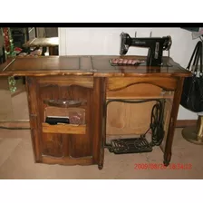 Maquina De Coser Antigua Con Mueble Marca Necchi Bf No Envio