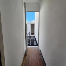 Alquiler Apartamento 1 Dormitorio A Estrenar En Centro Con Bajos Gastos Comunes.