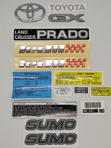 Foto de Toyota Land Cruiser Prado Sumo Team Emblemas Y Calcomanias 