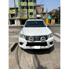 Vendo Camioneta Toyota Hilux 4x4 Año De Fabricacion 2017