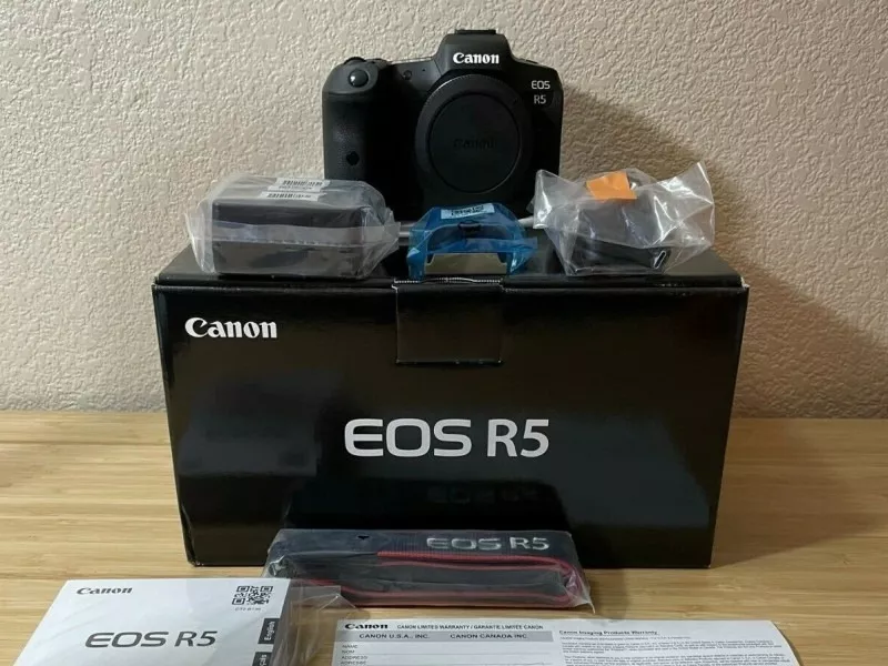 Canon Eos R5 45.0mp Mirrorless Camera - Black (body Only)