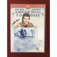 Dvd - A Melhor Defesa É O Ataque - Dudley Moore - Seminovo