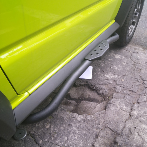 Estribos Tubulares Suzuki Jimny 2021+ Foto 3