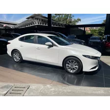 Mazda 3 Híbrido Touring 2.0 Modelo 2025