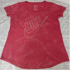 Remera Nike Mujer - Bordo - Talle M