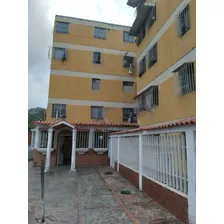 Se Vende Apartamento 66m2 3h/1b/1pe Parroquia Macarao