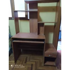 Mueble Para Computadora En Buen Estado