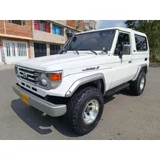 Toyota Land Cruiser 1993 4.5 Fzj70