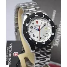 Reloj Victorinox Maverick Modelo 241677