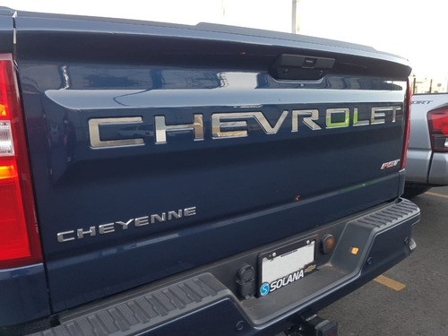 Letras Logo Tapa Batea Chevrolet Cheyenne Silverado 2019-23 Foto 9