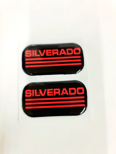 Par Emblemas Laterales Chevrolet Silverado Neg/rojo Vitrolux Foto 3