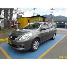 Nissan Versa 1.6 Advance