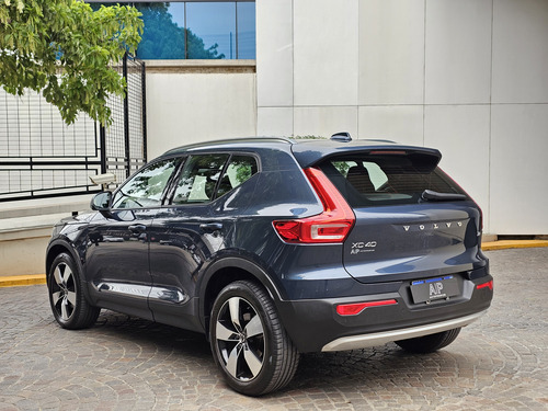 Volvo Xc40 2.0t T4 Momentum Fwd - 6