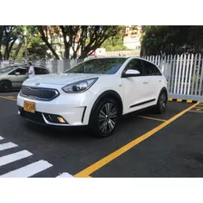 Kia Niro Hibrido, Automatico, 2019