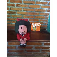 Mafalda Escultura Tamaño Biblioteca