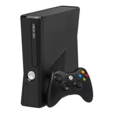 Microsoft Xbox 360 4gb Standard Cor Matte Black