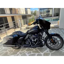 Harley Davidson Street Glide Special