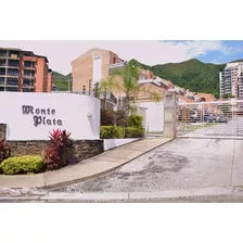 En Venta Townhouse De Esquina De 3 Niveles, En Urbanización Trigal Norte, Conjunto Residencial Monte Plata, Valencia Estado Carabobo Venezuela / Emer.