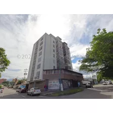 Renta House Vip Group Apartamentos En Venta En Barquisimeto Lara En Importante Arteria Vial Del Este De La Ciudad.piso Bajo, Gas Y Agua Constante