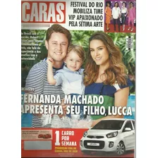 Caras 1250: Fernanda Machado / Camila Coelho / Emilio Dantas