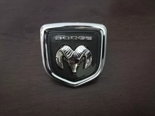 Emblema Dodge Stratus Mod 2001 Par Facia Foto 2