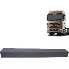 Pisante Superior Para-choque Actros Mega Space (fibra)