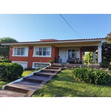 Estupenda Casa En Shangrilá, Cercano A Rambla Costanera