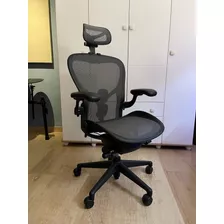 Cadeira De Escritório Herman Miller Aeron Gaming C Preta