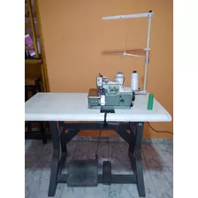 Máquina Overlock 3 Hilos