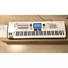 Yamaha Montage7 76-key Flagship Synthesizer White