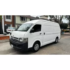 Toyota Hiace 2011 2.7 Panel Super Larga Mt