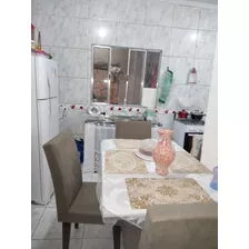 Vende Se Está Casa Pelo Um Ótimo Preço E Uma Ótima Rua 