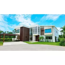 Se Vende Nueva Villa 5hab Con Diseño Moderno En Punta Cana V